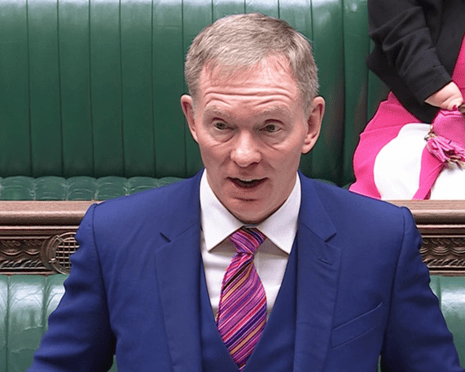 एंड्रयू ‘असभ्य, अहंकारी और हक़दार आदमी’ हैं, मंत्री ने कहा, जब सांसद व्यापार दूत दस्तावेज़ जारी करने पर बहस कर रहे थे – ब्रिटेन की राजनीति लाइव