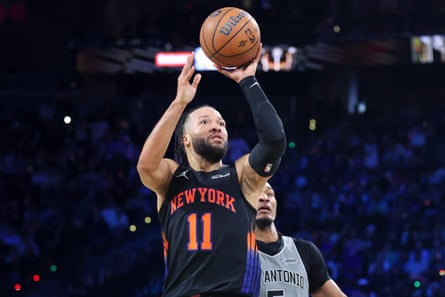 Jalen Brunson recorded 25 points and eight assists en route to NBA Cup MVP honors.