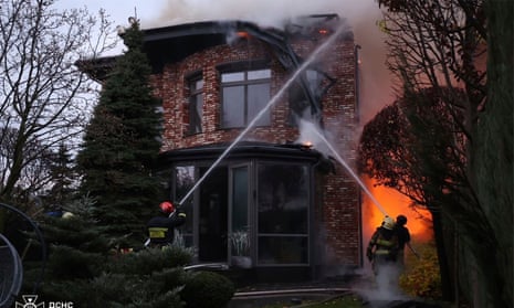 Russian ballistic missile attack a ‘severe escalation’, says Zelenskyy (theguardian.com)