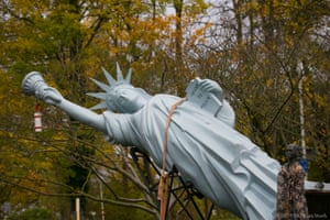 In the park between the Bula and Bonn Zones, an art installation titled ‘Unbearable’ depicts the climate crisis