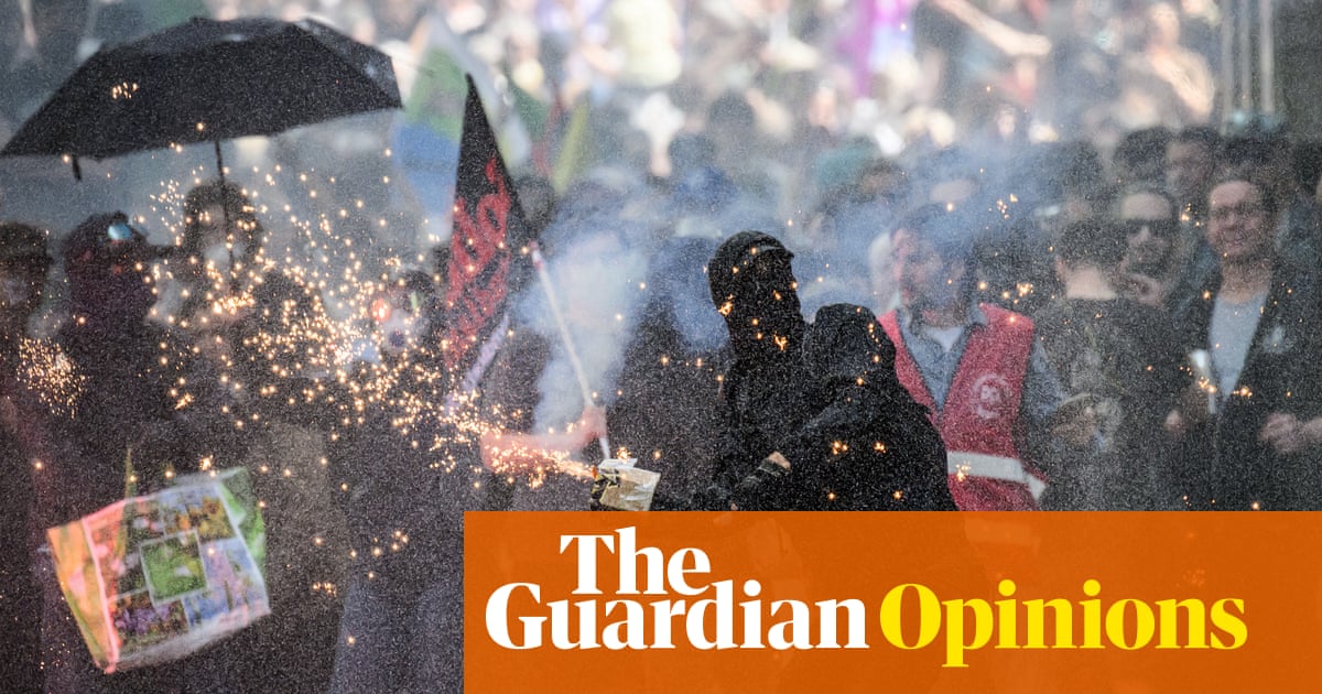 France has a massive debt crisis. So why is it spending billions a year subsidising business? | Alexander Hurst