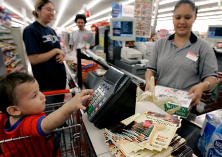 The pamphlet is the centerpiece of a nationwide campaign to improve eating habits and reduce obesity and diabetes among Latinos. (AP Photo/Pat Sullivan)