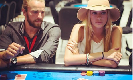 Interfaz de póker en Casino Barcelona Online