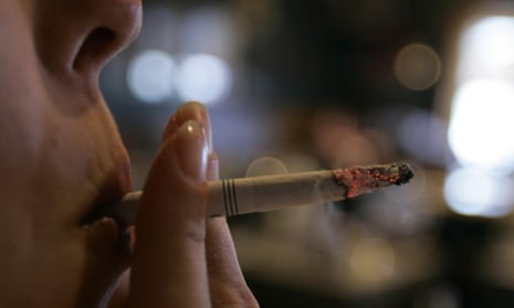 heavy smoker cigarettes per day Am I safe smoking 2 to 3 cigarettes a day? heavy smoker cigarettes per day Am I safe smoking 2 to 3 cigarettes a day?