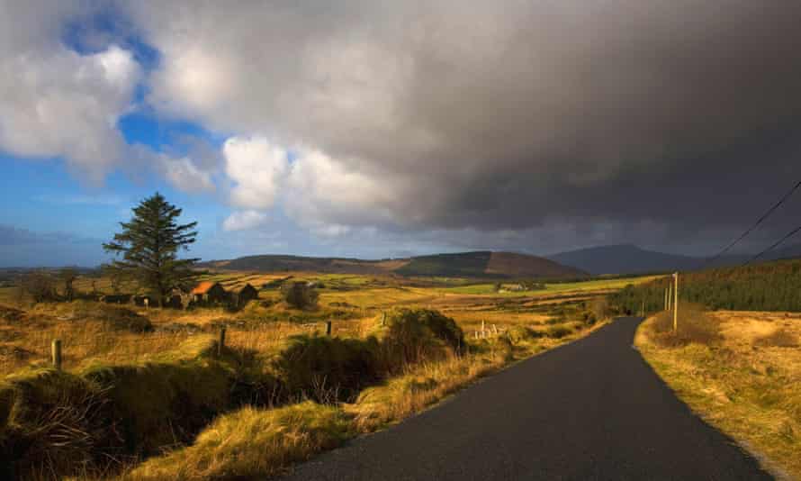 Leaving Castlebar … a road nearby.