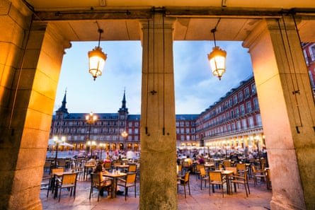 Plaza Mayor, Madrid’s main public square, at dusk.