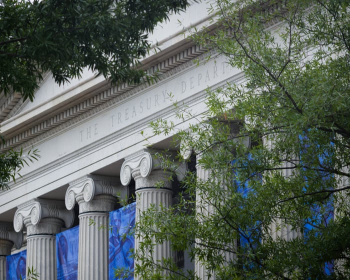 US gross national debt tops $40tn for first time