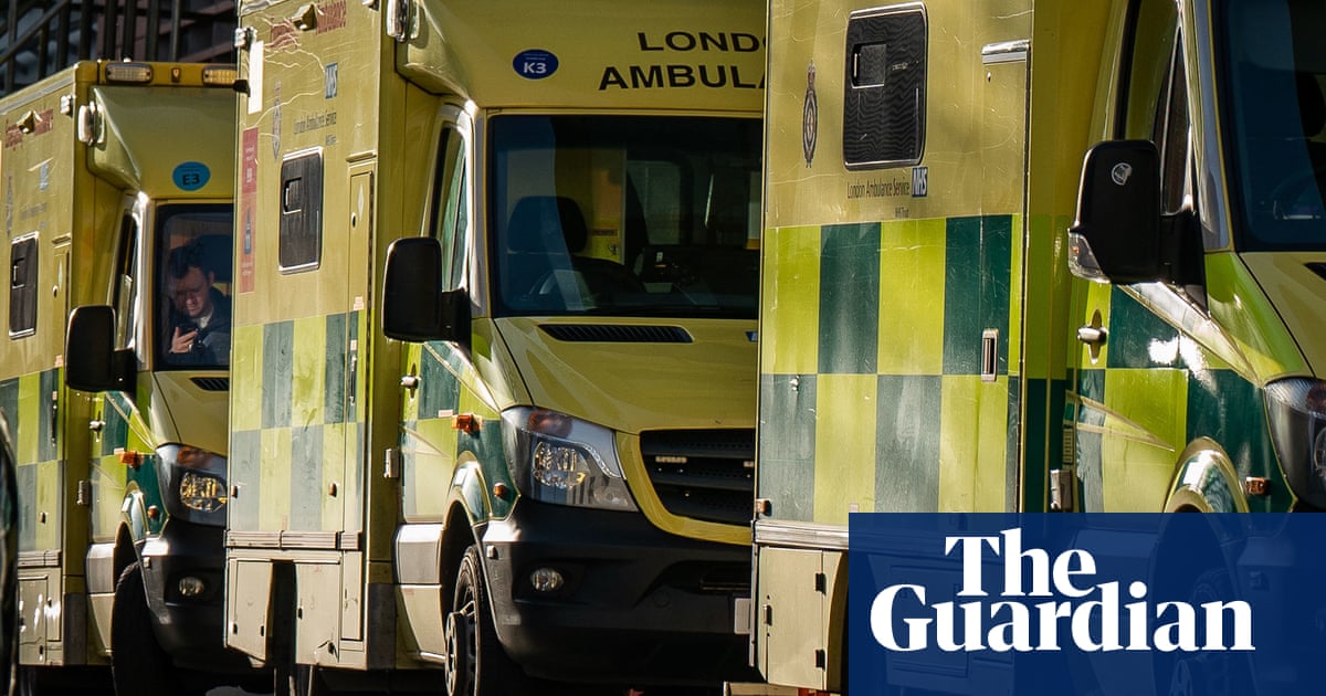 ‘Misleading’ A&E figures in England hiding poor performance