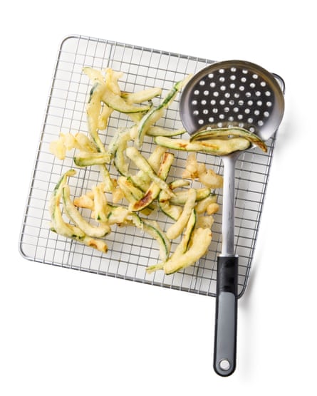 Felicity Cloake’s courgette fritti 08a