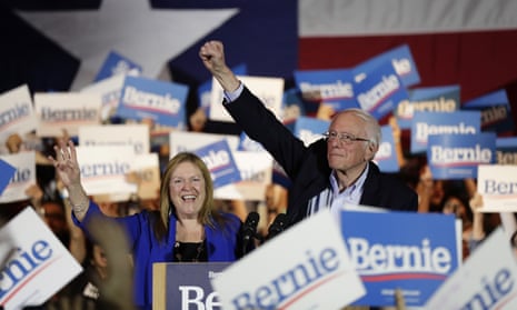 Bernie Sanders, with his wife, Jane, in San Antonio on Saturday.