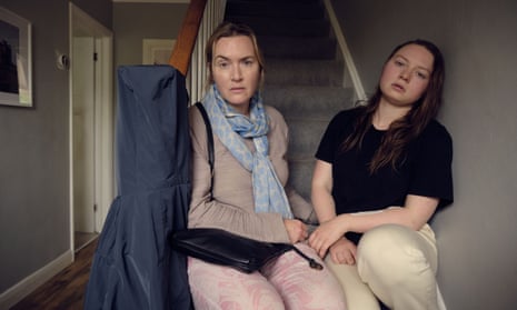 Kate Winslet and Mia Threapleton in I Am Ruth