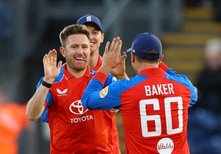 Liam Dawson celebrates with Sonny Baker after dismissing Sri Lanka’s Kamil Mishara for a duck.