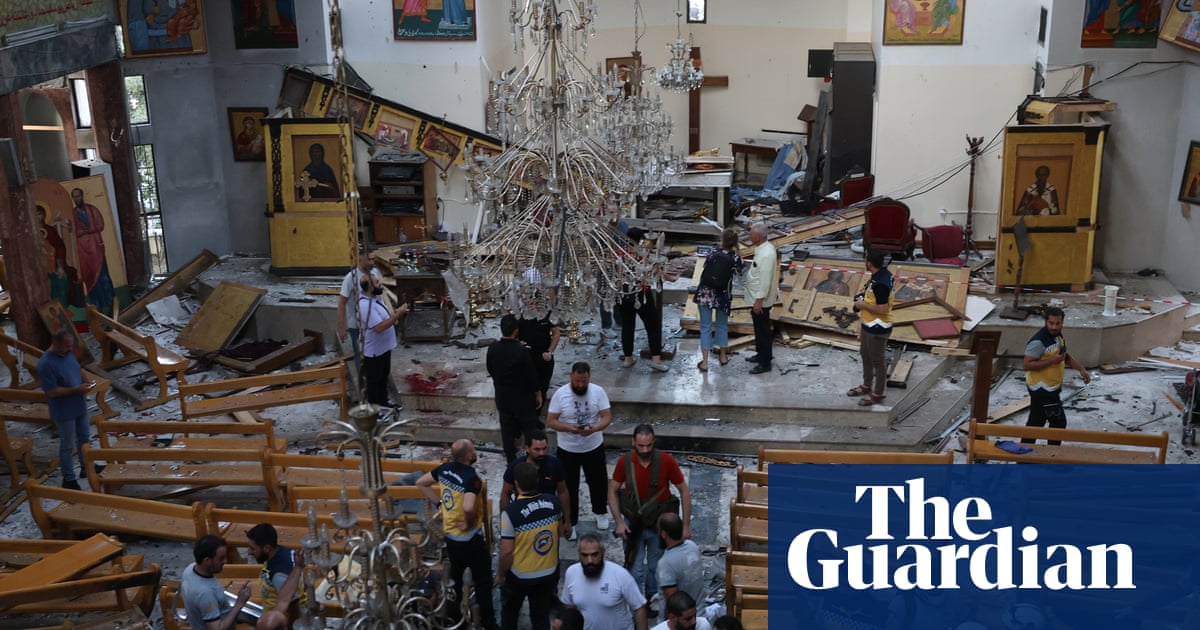 Islamic State suicide bombing in Damascus church leaves many dead and dozens injured