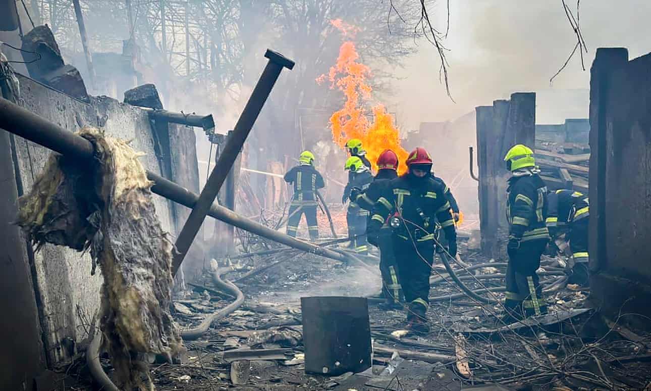 Ataque de misiles rusos en Odesa deja al menos 20 personas muertas
