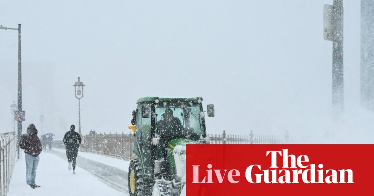 US gripped by severe winter storm with snow, ice and plunging temperatures latest news