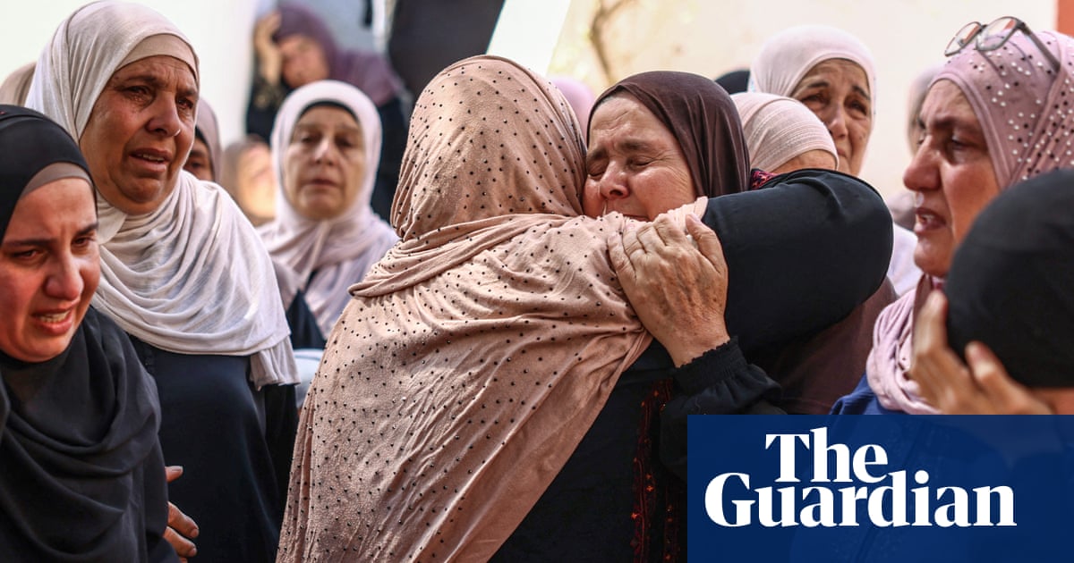 Israelis shoot dead two Palestinian teenagers after settlers encircle village