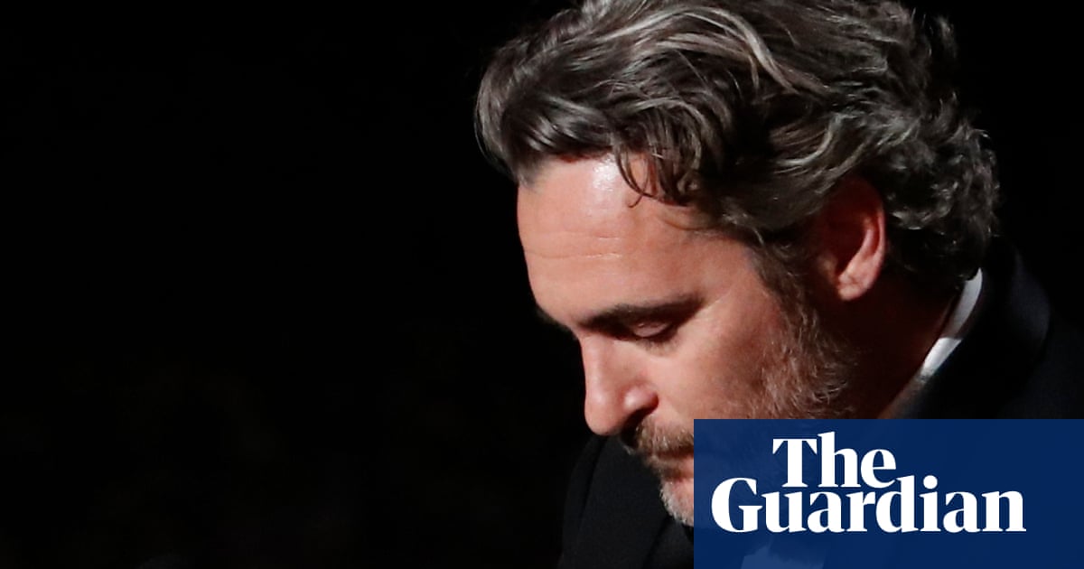 Joaquin Phoenix responds to best actor Oscar with impassioned speech