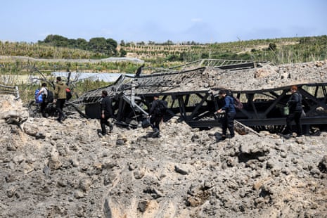 मध्य पूर्व संकट लाइव: हेगसेथ ने चेतावनी दी कि अमेरिका ईरानी बंदरगाहों को ‘जब तक संभव हो’ के लिए अवरुद्ध कर देगा और यदि वार्ता विफल हो जाती है तो युद्ध फिर से शुरू करने के लिए तैयार है।