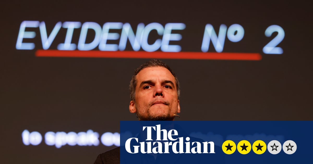 Ανασκόπηση A Trial: After An Enemy of the People – Ο Βάγκνερ Μόουρα ανατρέπει τον Ίψεν και μας κάνει να μαντεύουμε