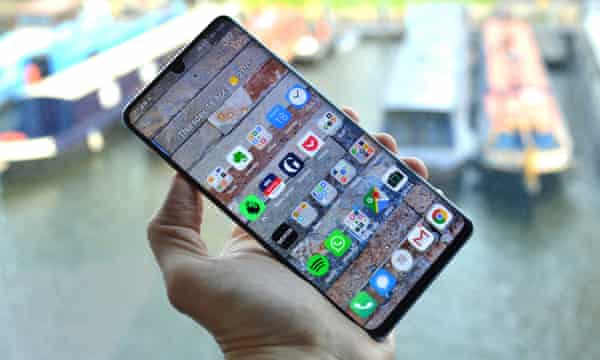 Best Smartphone 19 Iphone Oneplus Samsung And Huawei Compared And Ranked Technology The Guardian