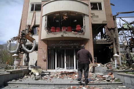 6 अप्रैल, 2026 को ईरान के तेहरान के वेलेनजैक जिले में संयुक्त राज्य अमेरिका और इज़राइल द्वारा किए गए सैन्य हमले के बाद क्षतिग्रस्त शाहिद बेहश्ती विश्वविद्यालय का एक दृश्य।