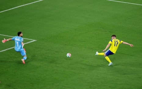 Viktor Gyokeres scores the third goal for Sweden