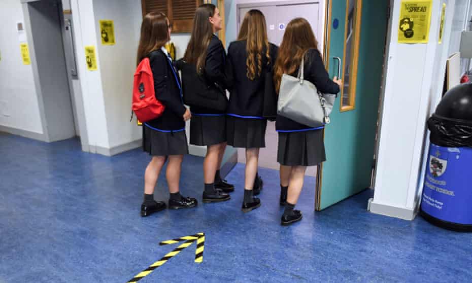 Pupils return to Holyrood secondary school in Glasgow