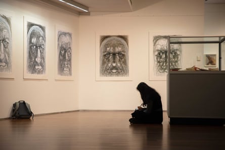 ‘Pushed into humanity’: can studying about storytelling make higher docs? | Well being ‘Pushed into humanity’: can studying about storytelling make higher docs? | Well being
