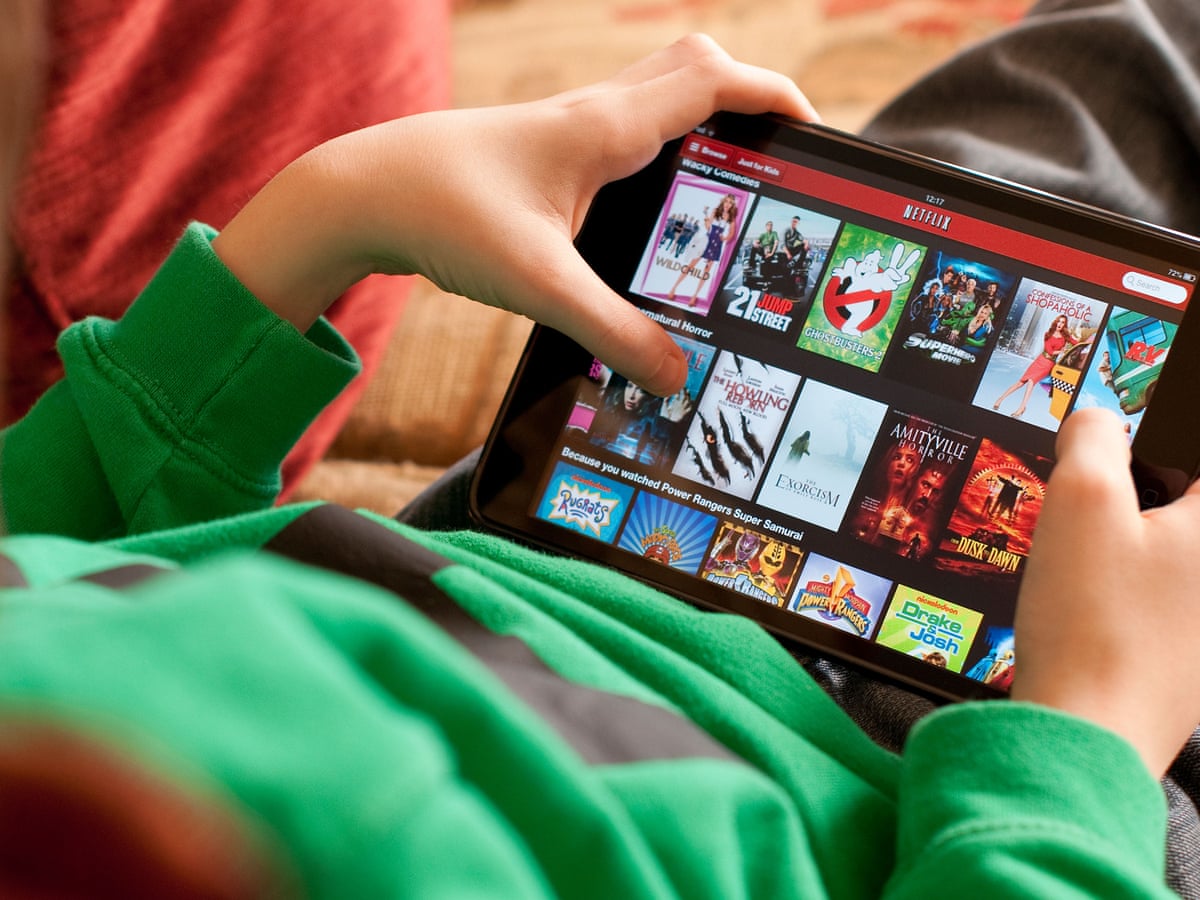 Young tv watch. Netflix on Tablet. Netflix for Kids. Internet devices kids1. Мультискрин из лиц.