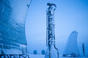 The Fox-Main Long Range Radar site, also known as Site 30, part of the North Warning System. This complex superseded the Distant Early Warning Line, which was initiated in 1954 to detect possible Russian missile and bomber attacks. This facility is located in the community of Hall Beach, Nunavut, and is jointly operated by the US and Canada.