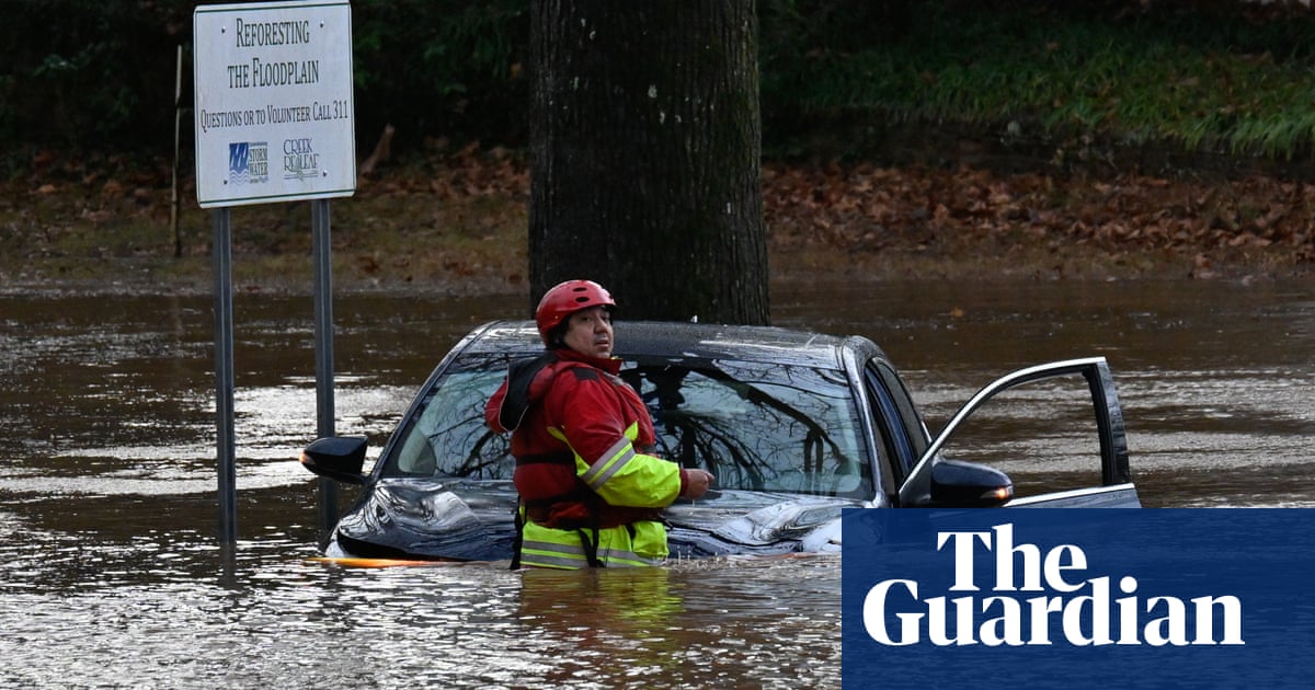 Морган Томас и Джеймс Париш за MetDeskБурята Фин проследява на