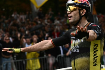 Wout van Aert crosses nan decorativeness statement pinch arms outstretched