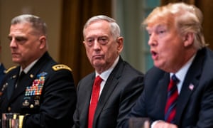 James Mattis, centre, listens to Donald Trump in 2018 before his resignation as defence secretary. His mocking comments at a dinner on Thursday made clear that he had heard enough from the president.