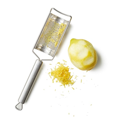 Step 2a – Felicity Cloake masterclass lemon posset . 2 Zest one of the lemons. If the lemons are fridge cold, zap them in a microwave for 15 seconds before juicing, because this increases the amount of liquid you’ll get from each fruit (or simply put them somewhere warm for a while before starting work). Finely grate the zest from one of the lemons and put it in a small pan. Step 3 Juice the lemons Juice the lemons though a sieve, to catch any pips (or use whatever juicing tool you have), into a measuring jug – you’ll need about 100ml, which, depending on the size of the fruit, will probably leave you with a spare half-lemon, which you can save for another use. Pour the juice into the pan with the zest.