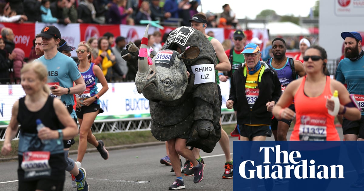 London Marathon becomes elite-only race running laps in St James' Park
