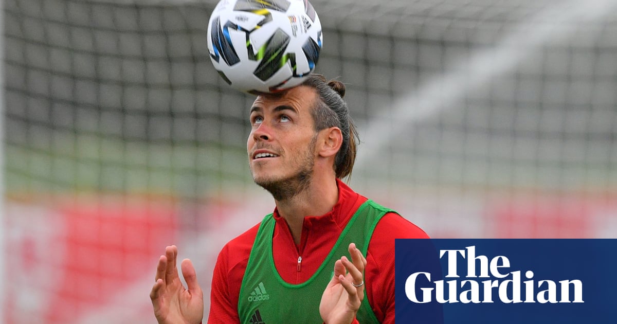 Gareth Bales Spurs return and the end for Macclesfield – Football Weekly Extra