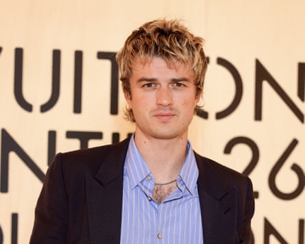 Joe Keery attends the Louis Vuitton menswear Fall/Winter 2026-2027 show as part of Paris fashion week, 2026 in Paris, France.