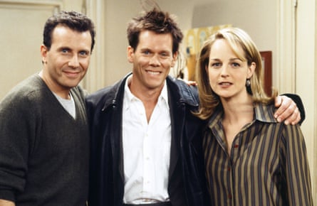 Helen Hunt with (left) Paul Reiser as her husband and Kevin Bacon as himself in Mad About You.