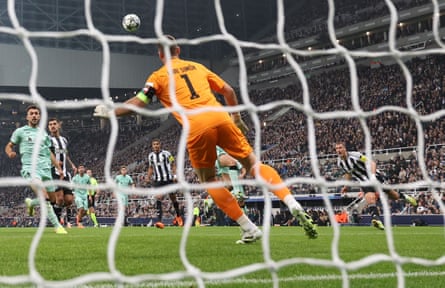 Dan Burn gave Newcastle an early lead with a fine long-range header from a free-kick.