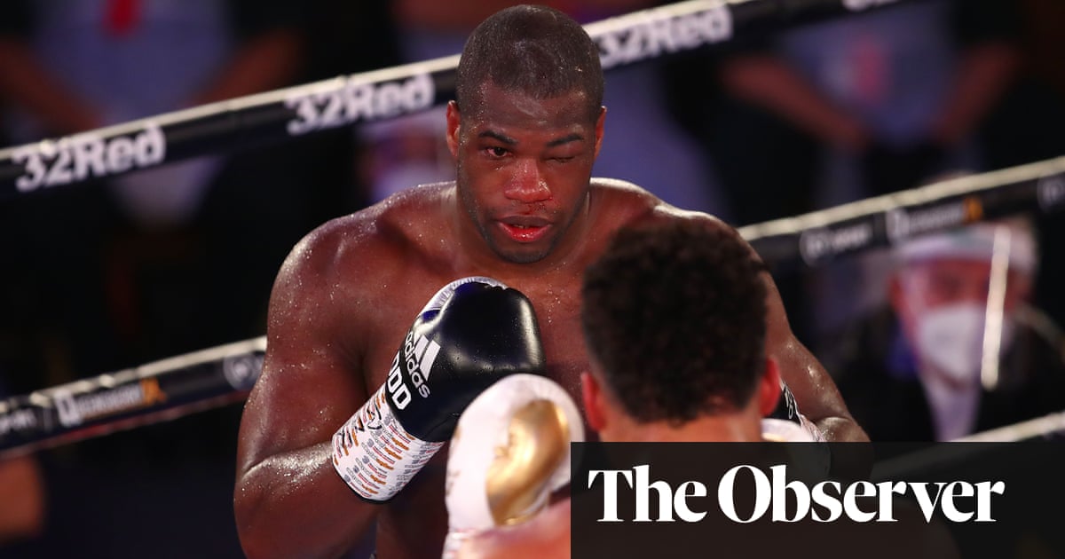 Joe Joyce takes titles after forcing Daniel Dubois to quit in 10th round