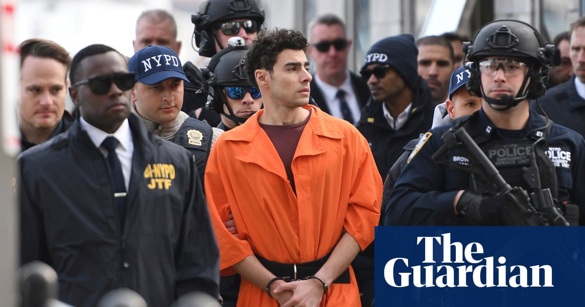 'Hannibal Lecter' Perp Walk Boosts Fundraising for CEO Shooter's Defense