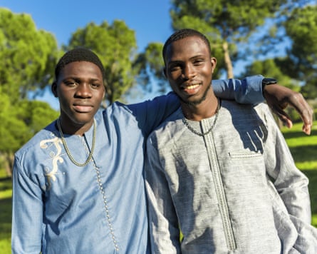 Por que usar roupas tradicionais sempre será político