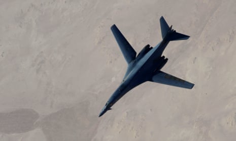 A US Air Force B-1B Lancer refuels after airstrikes in Syria in 2014.