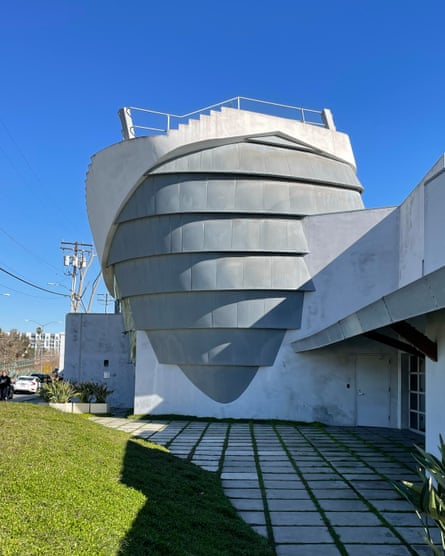 The Beehive by Eric Owen Moss Architects, Los Angeles