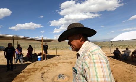 Thacker Pass, lithium mine, battery supply chain, Nevada, Fort McDermitt Paiute Shoshone tribe<br>THACKER PASS, NEVADAJune 5, 2021Myron Smart is spiritual leader of the Fort McDermitt Paiute Shoshone tribe. He is against the lithium mine at Thacker Pass. He speaks to tribal members and others who have gathered in opposition to the project. (Carolyn Cole / Los Angeles Times via Getty Images)