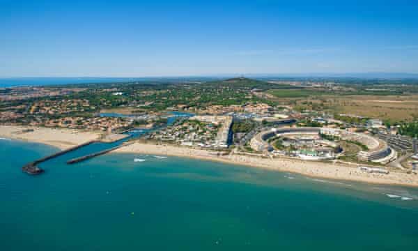 Welcome To The Naked City Sun Swingers And Very Little