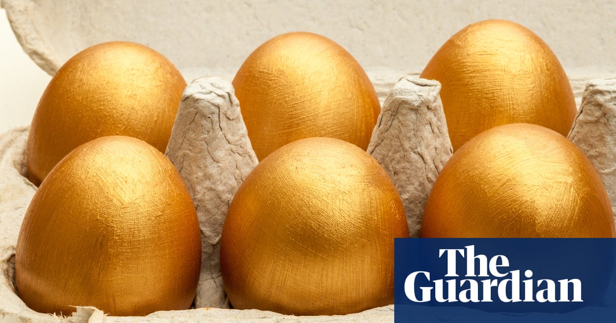 Expensive eggs, rental rises, falling fuel costs: what we learned from the ABS April inflation report