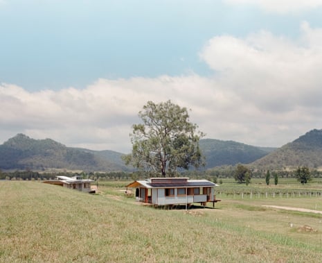 A mobile house and prototype by Dimensions X