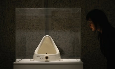 The artwork 'Fountain' by Marcel Duchamp, a urinal inscribed with the text 'R Mutt 1917'
