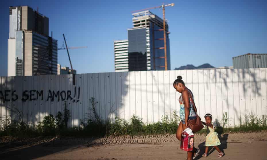 Holdouts Remain In Autodromo Favela Outside Rio Olympic Park<br>